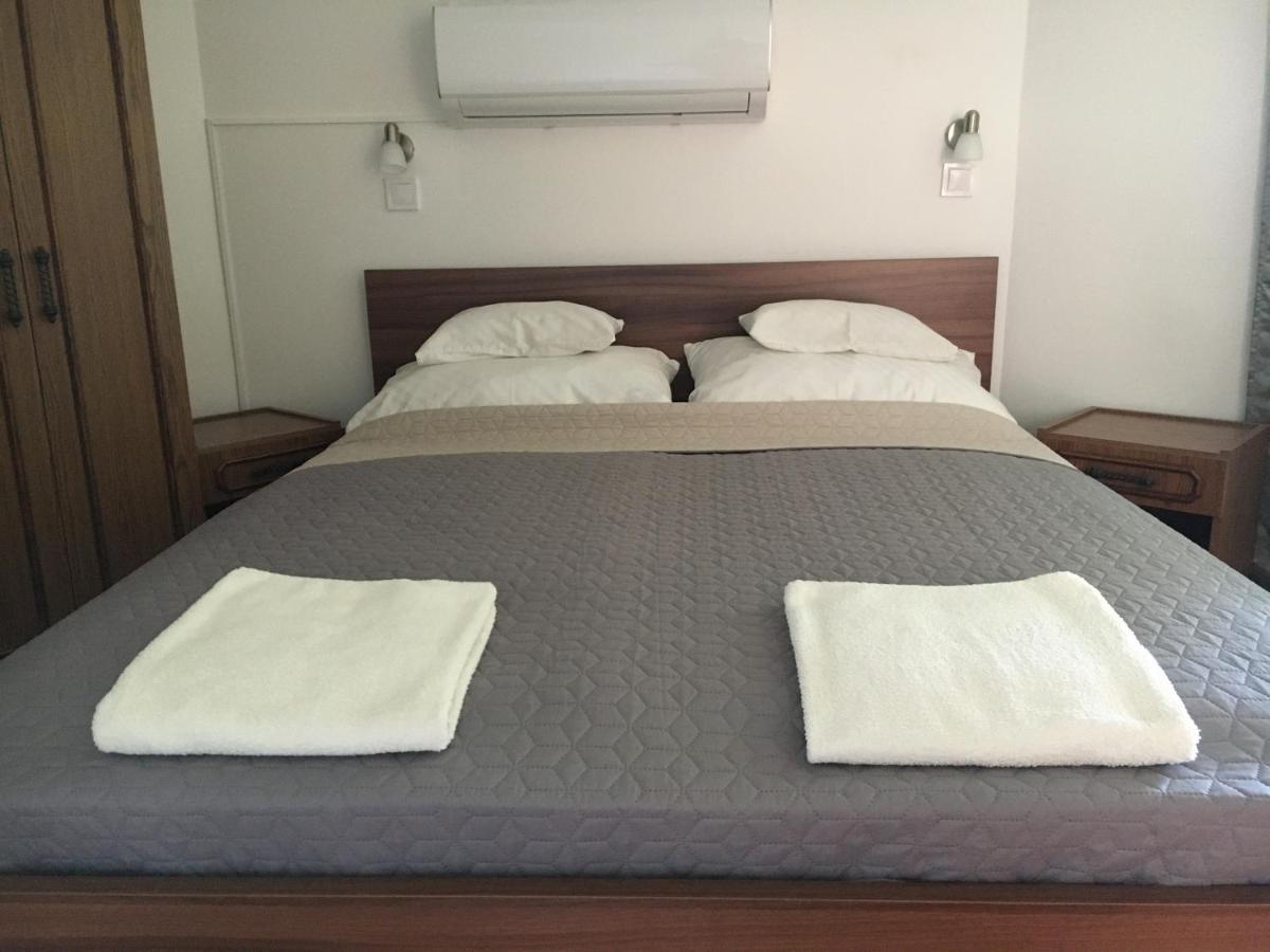 Center Apartmanhaz Hotel Hajduszoboszlo Bagian luar foto
