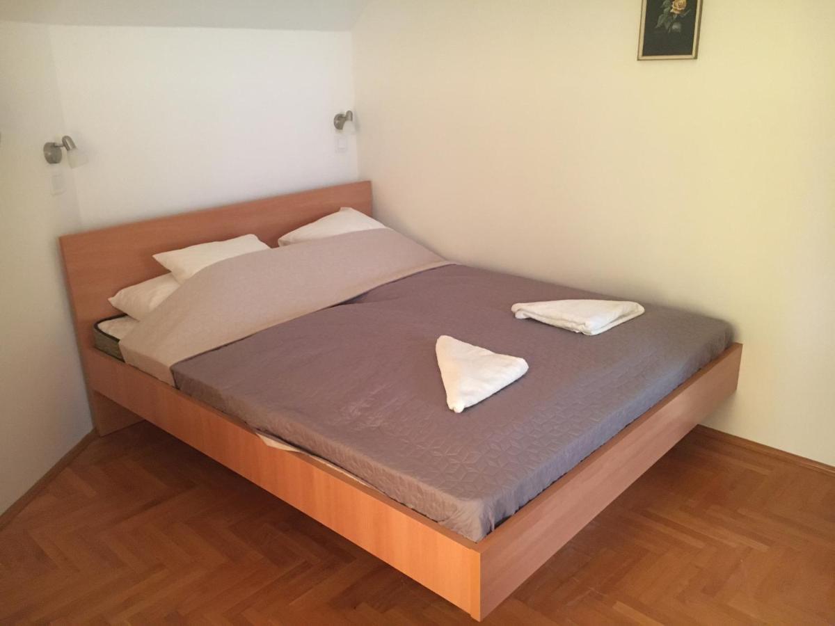 Center Apartmanhaz Hotel Hajduszoboszlo Bagian luar foto