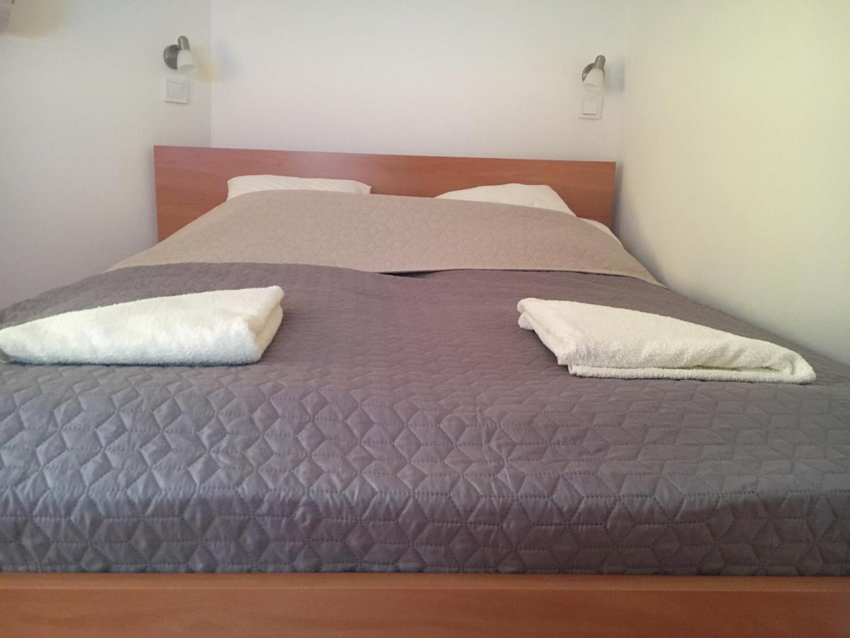 Center Apartmanhaz Hotel Hajduszoboszlo Bagian luar foto