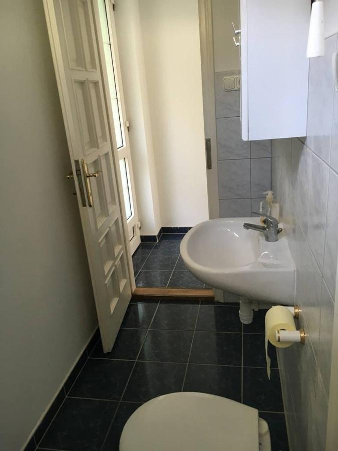 Center Apartmanhaz Hotel Hajduszoboszlo Bagian luar foto